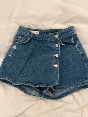 Zara Distressed High-Waist Button-Front Denim Shorts - Blue